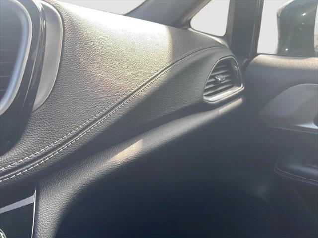 2023 Chrysler Pacifica Limited AWD