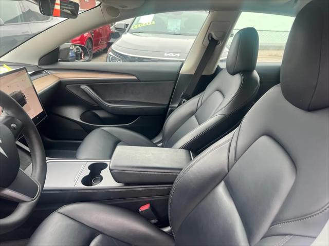 2022 Tesla Model 3 Rear-Wheel Drive