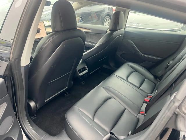 2022 Tesla Model 3 Rear-Wheel Drive