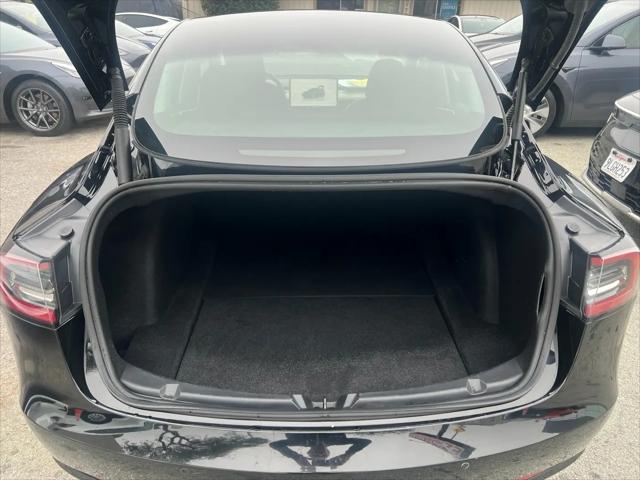 2022 Tesla Model 3 Rear-Wheel Drive