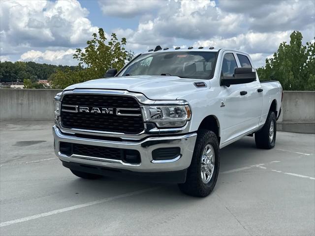 2022 Ram 3500 Tradesman Crew Cab 4x4 64 Box