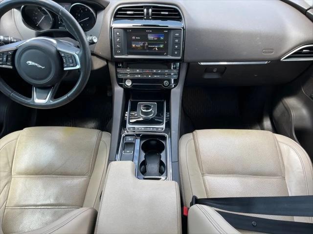 2018 Jaguar F-PACE 25t Prestige