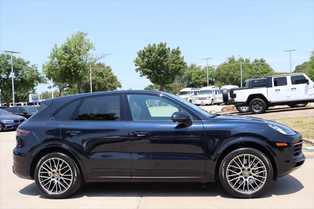 2023 Porsche Cayenne Platinum Edition