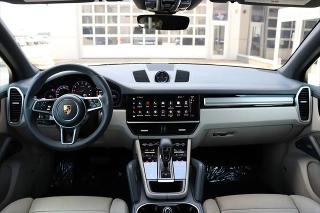 2023 Porsche Cayenne Platinum Edition