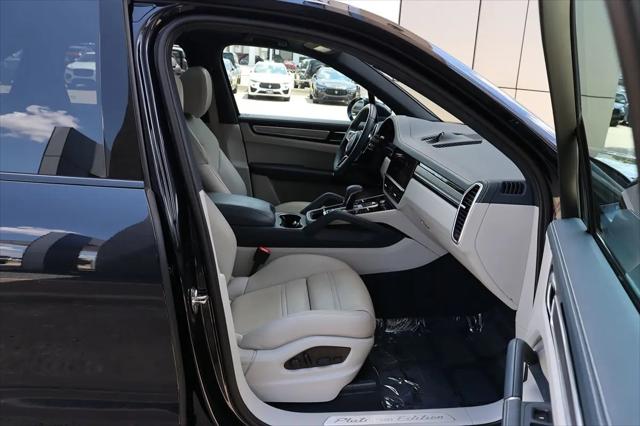 2023 Porsche Cayenne Platinum Edition