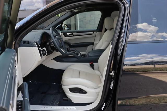 2023 Porsche Cayenne Platinum Edition