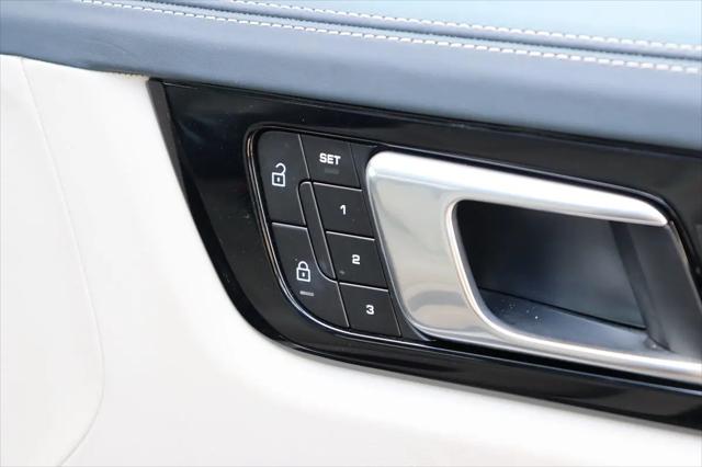 2023 Porsche Cayenne Platinum Edition