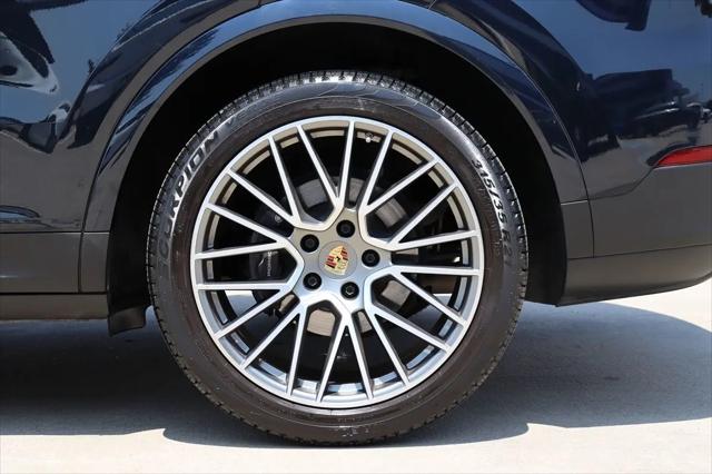 2023 Porsche Cayenne Platinum Edition