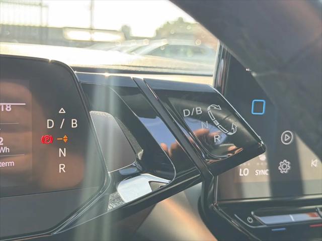 2023 Volkswagen ID.4 Pro