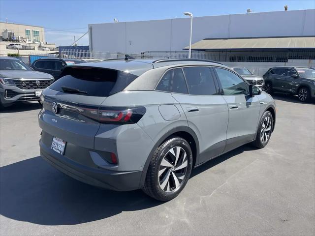 2023 Volkswagen ID.4 Pro