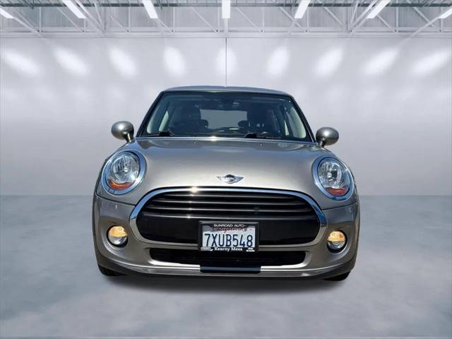 2017 MINI Hardtop Cooper