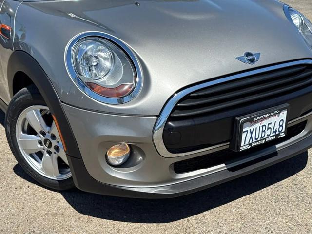 2017 MINI Hardtop Cooper