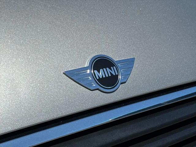 2017 MINI Hardtop Cooper