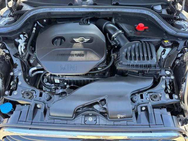2017 MINI Hardtop Cooper
