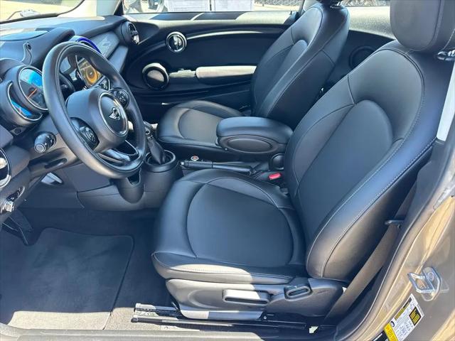 2017 MINI Hardtop Cooper