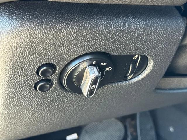 2017 MINI Hardtop Cooper