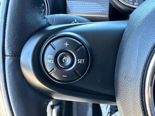 2017 MINI Hardtop Cooper