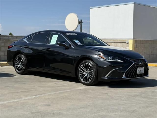 2025 Lexus ES 300h ES 300h