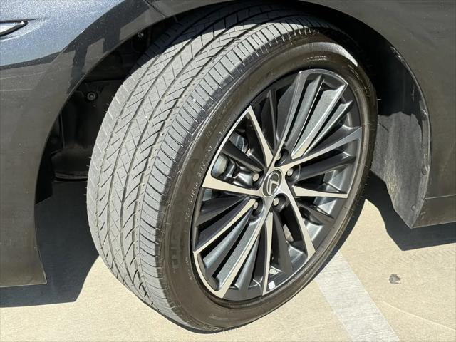 2025 Lexus ES 300h ES 300h