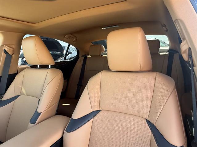 2025 Lexus ES 300h ES 300h
