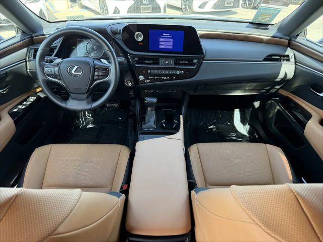 2025 Lexus ES 300h ES 300h