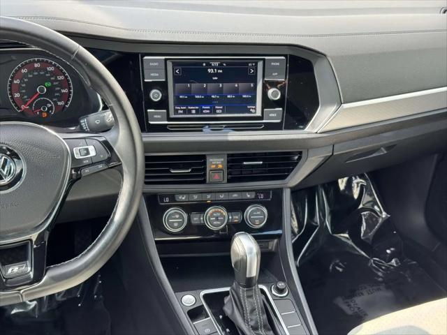 2021 Volkswagen Jetta 1.4T R-Line