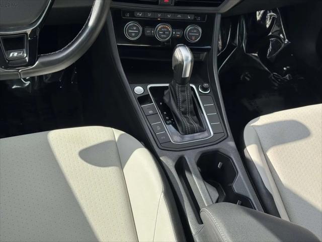 2021 Volkswagen Jetta 1.4T R-Line