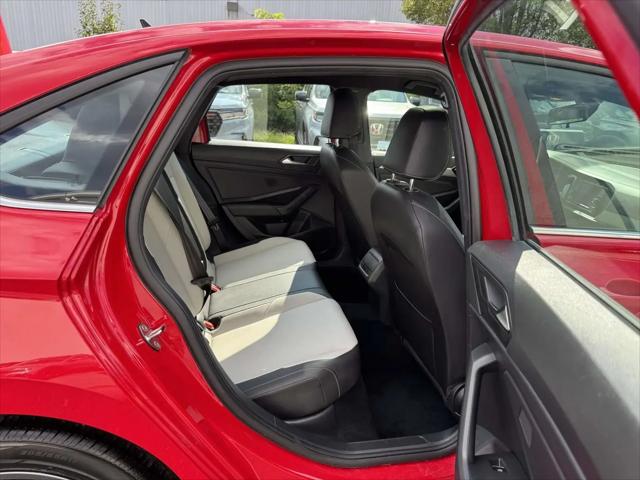 2021 Volkswagen Jetta 1.4T R-Line