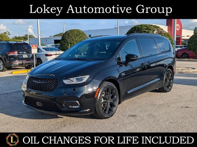 2025 Chrysler Pacifica Limited for sale in Clearwater, FL