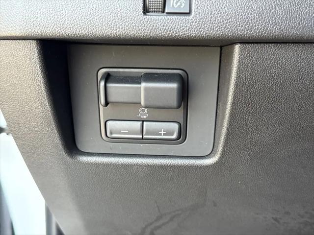 2023 GMC Canyon 4WD Crew Cab Short Box AT4