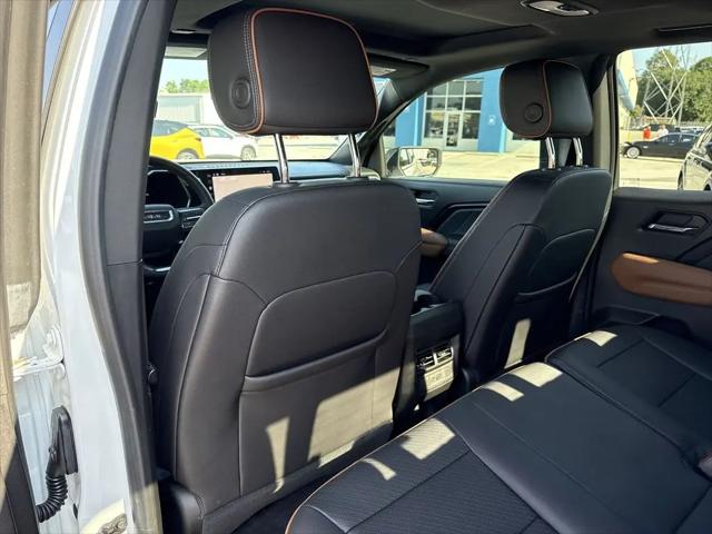 2023 GMC Canyon 4WD Crew Cab Short Box AT4