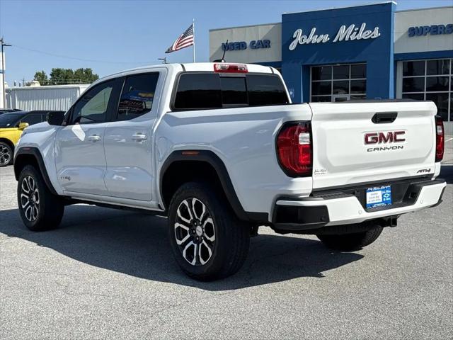 2023 GMC Canyon 4WD Crew Cab Short Box AT4