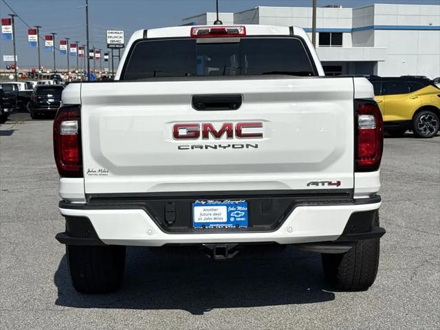 2023 GMC Canyon 4WD Crew Cab Short Box AT4