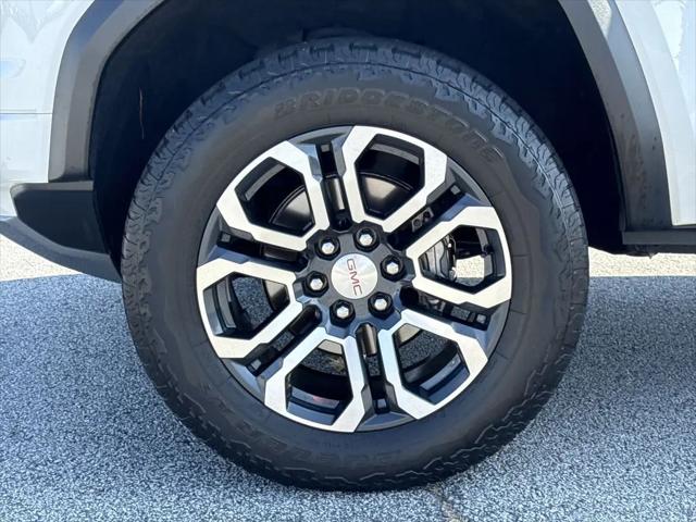 2023 GMC Canyon 4WD Crew Cab Short Box AT4