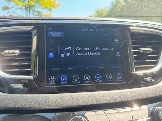2017 Chrysler Pacifica Touring-L Plus