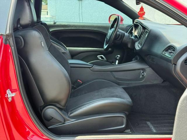 2016 Dodge Challenger R/T Scat Pack