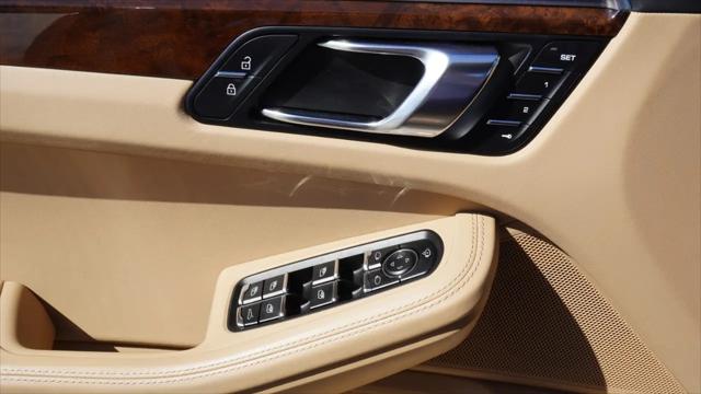 2022 Porsche Macan S