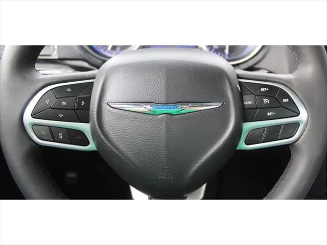 2023 Chrysler 300 Touring L