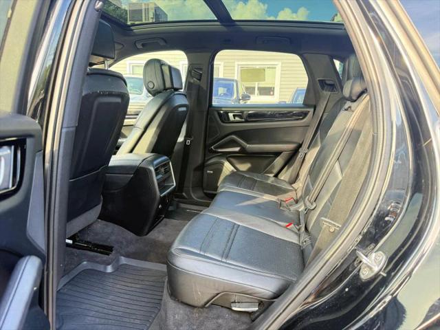 2020 Porsche Cayenne Base