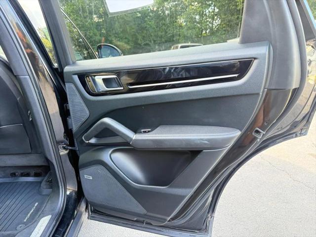 2020 Porsche Cayenne Base