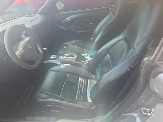 2001 Porsche 911 Carrera 4