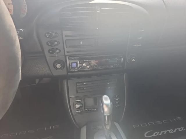 2001 Porsche 911 Carrera 4