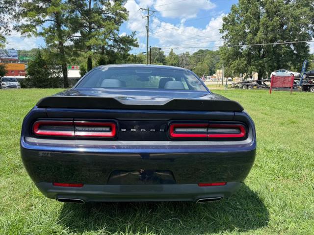 2016 Dodge Challenger SXT