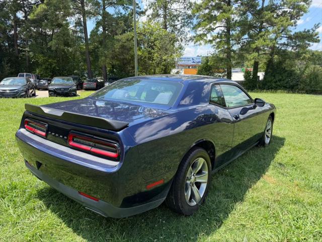 2016 Dodge Challenger SXT