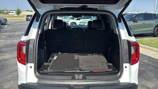2023 GMC Acadia AWD SLT