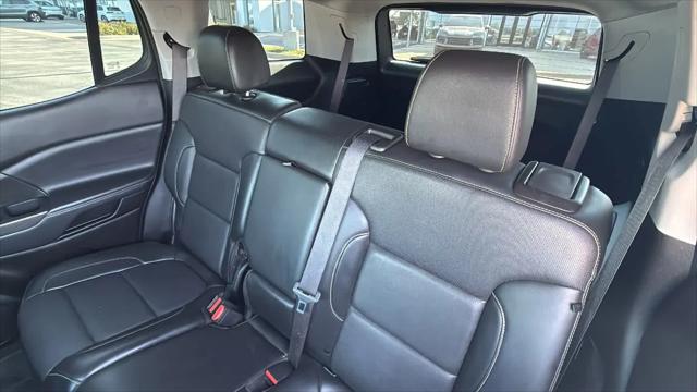 2023 GMC Acadia AWD SLT