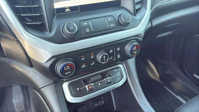 2023 GMC Acadia AWD SLT