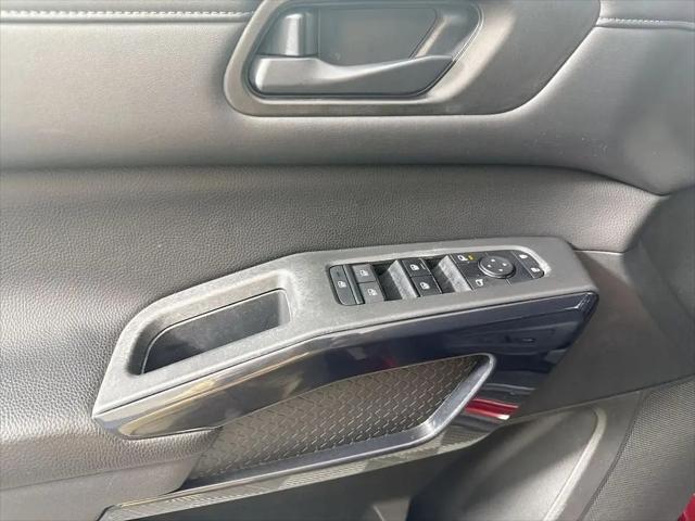 2024 Nissan Pathfinder SV 4WD
