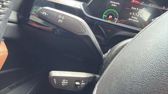 2019 Audi e-tron Premium Plus