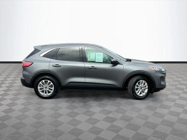 2021 Ford Escape SE Hybrid